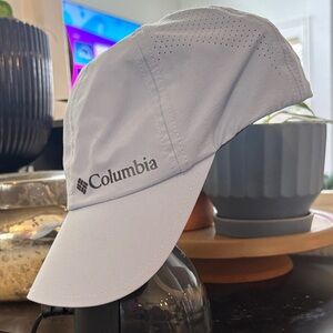 ⭐️3/$35 Columbia Light Gray Blue Performance Cap